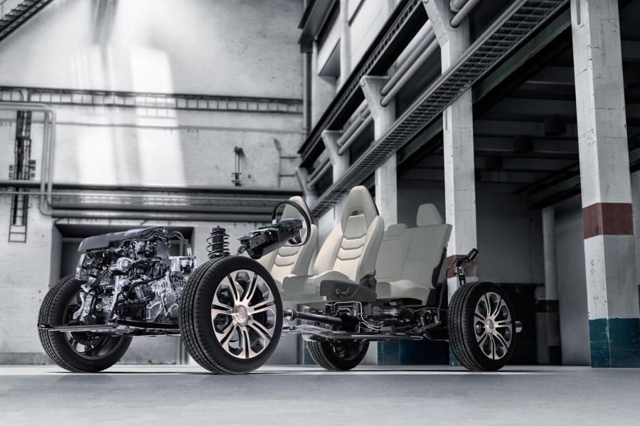 Детали создания LYNK&Co 01 City (CX11) 2016 года  (фото 8 из 17)